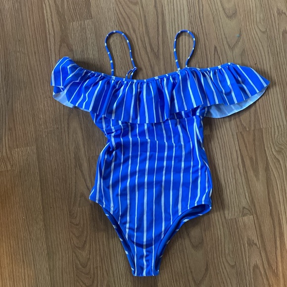 Raisins swim - Picture 2 of 4